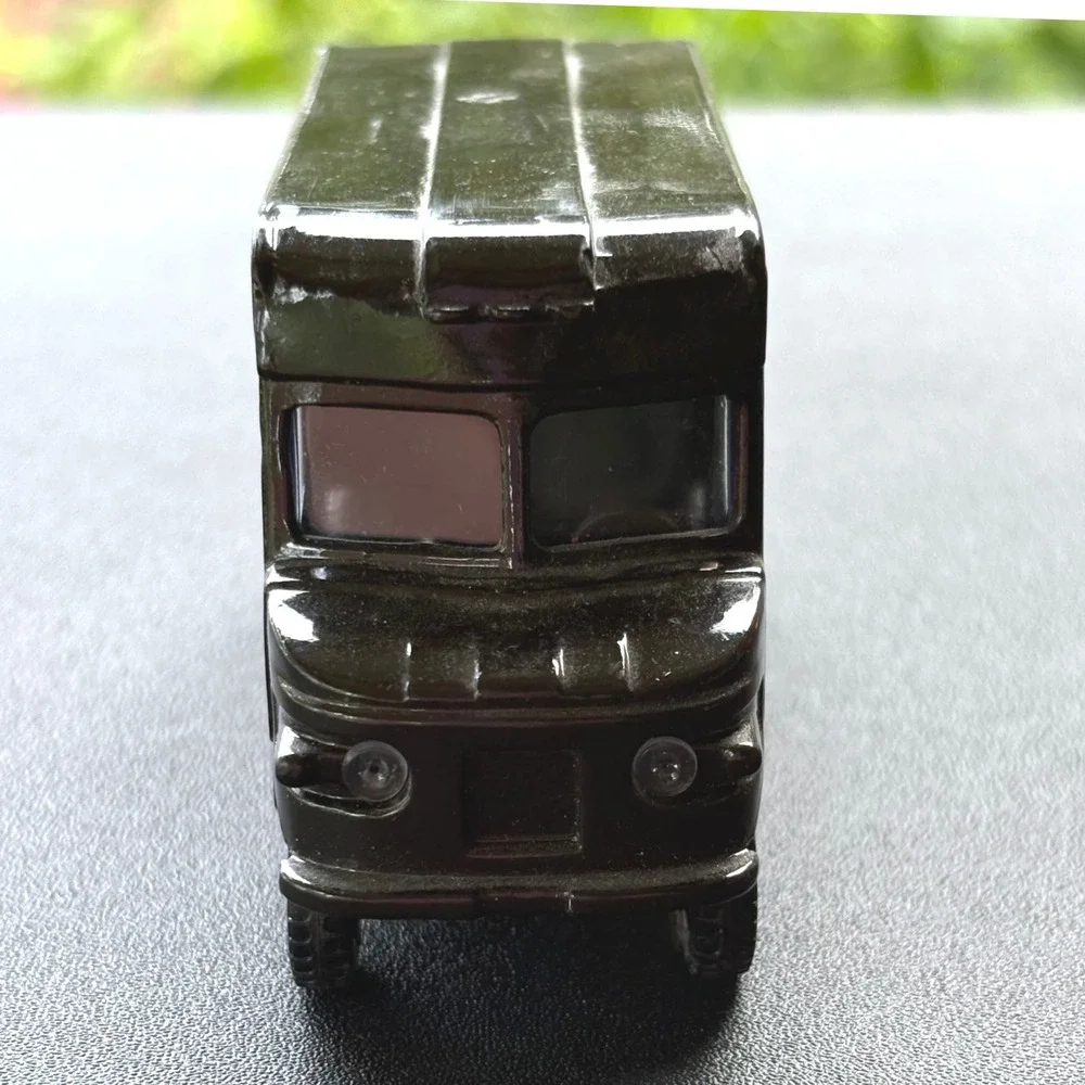 UPS Worldwide Delivery Service Diecast Metal Toy Truck Promotional Model  NO BOX